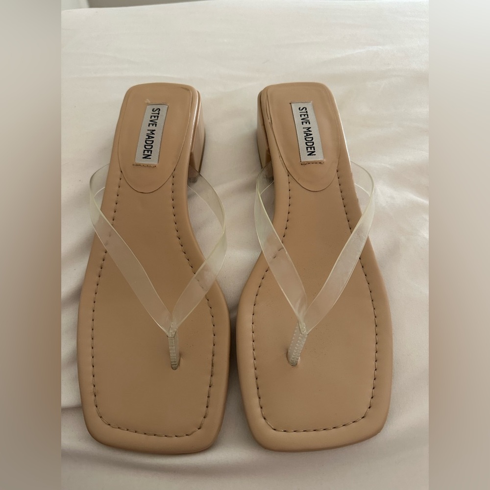 Steve Madden Claudette Heeled Flip Floo